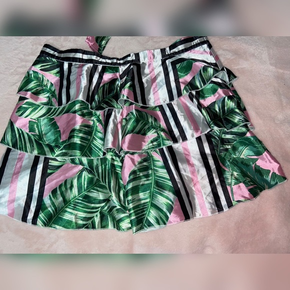 Floral Crop Top & Shorts Set - Picture 11 of 13